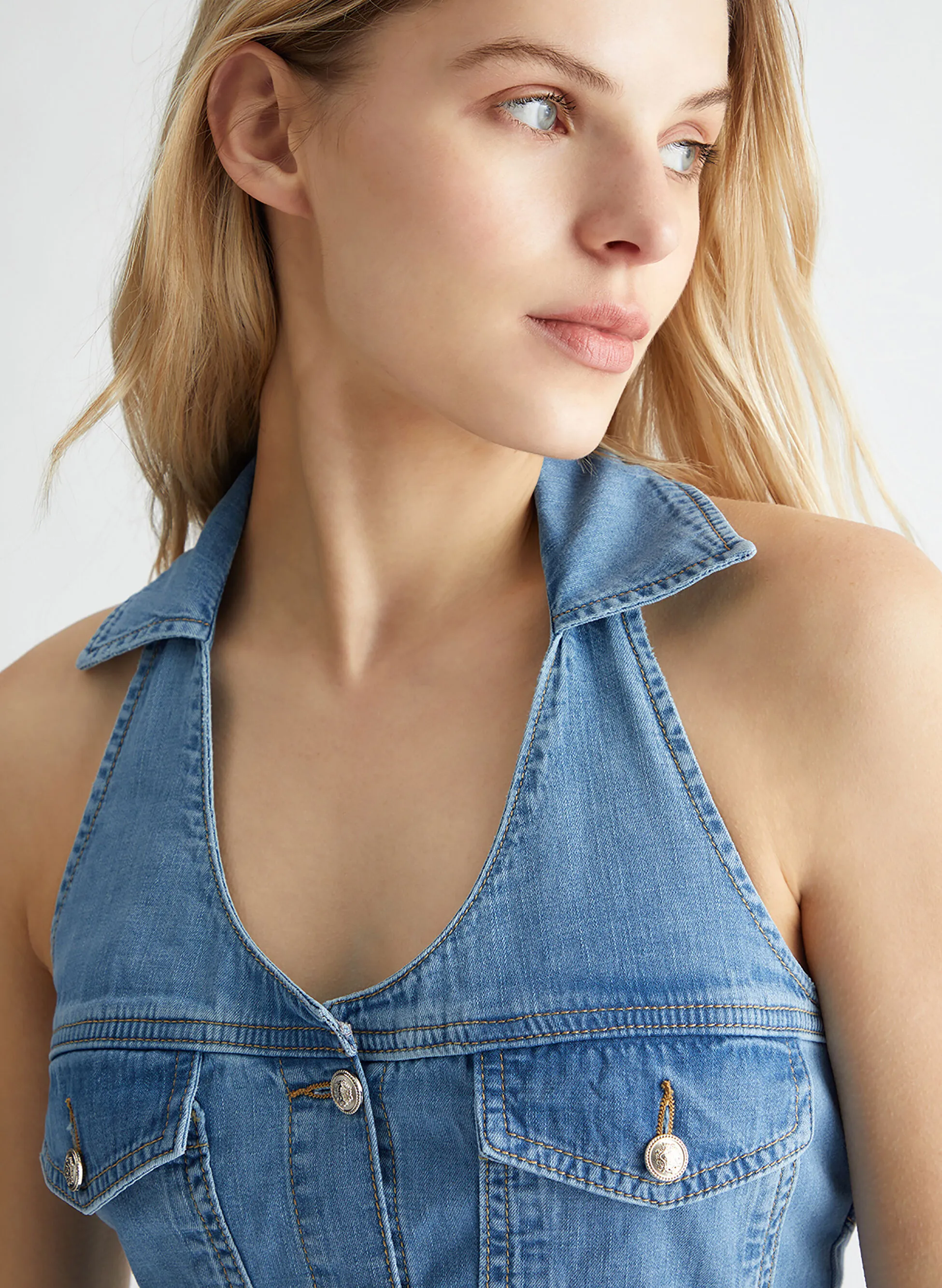abito midi in denim con bottoni