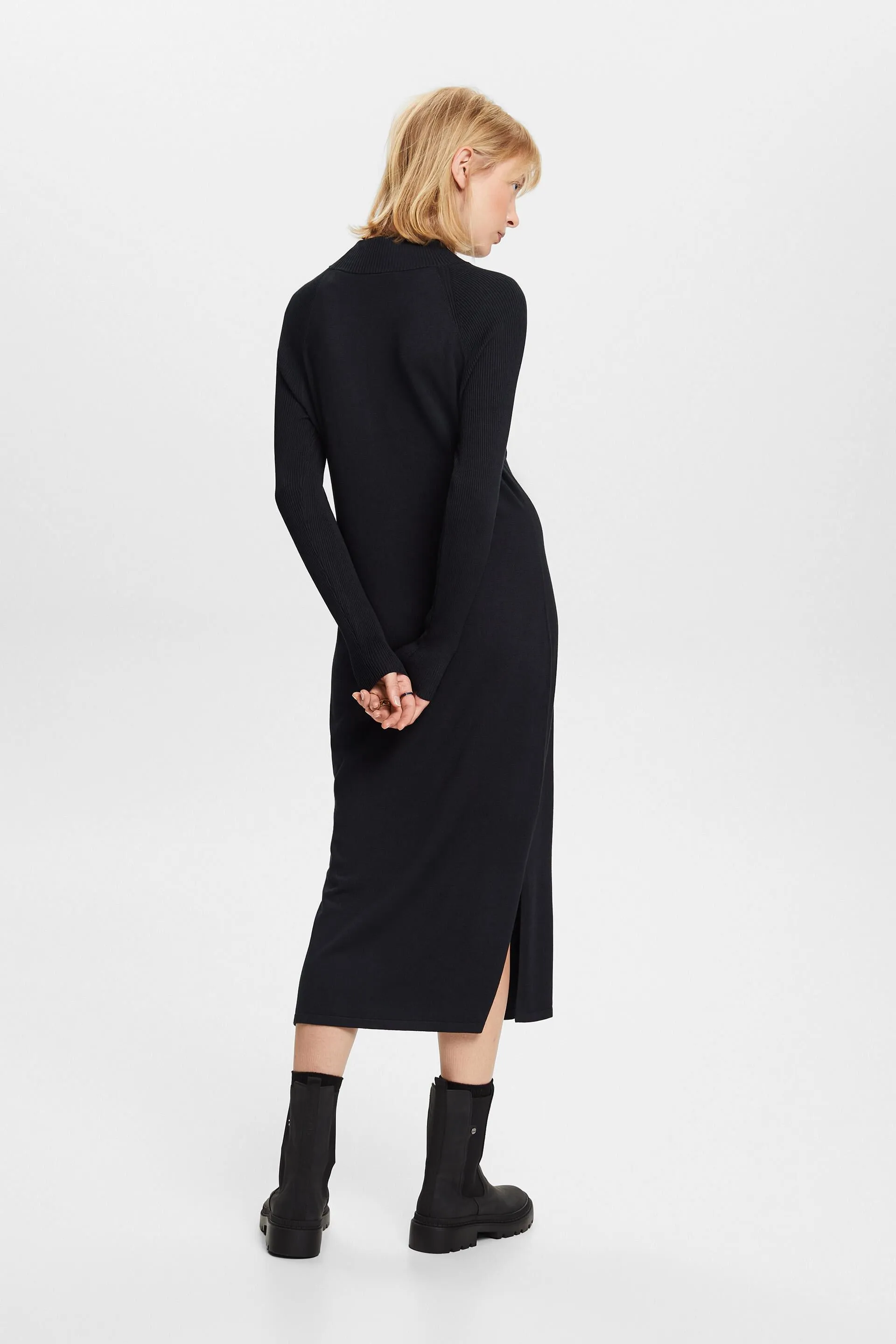 Abito midi in maglia a lupetto