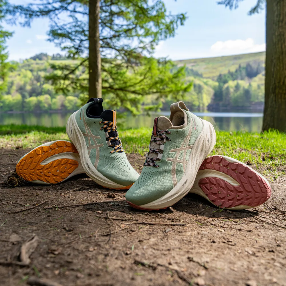 Asics Gel-Nimbus 26 Scarpe da trail running per donna - SS24