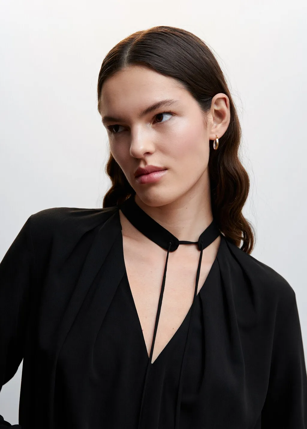 Blusa fiocco collo