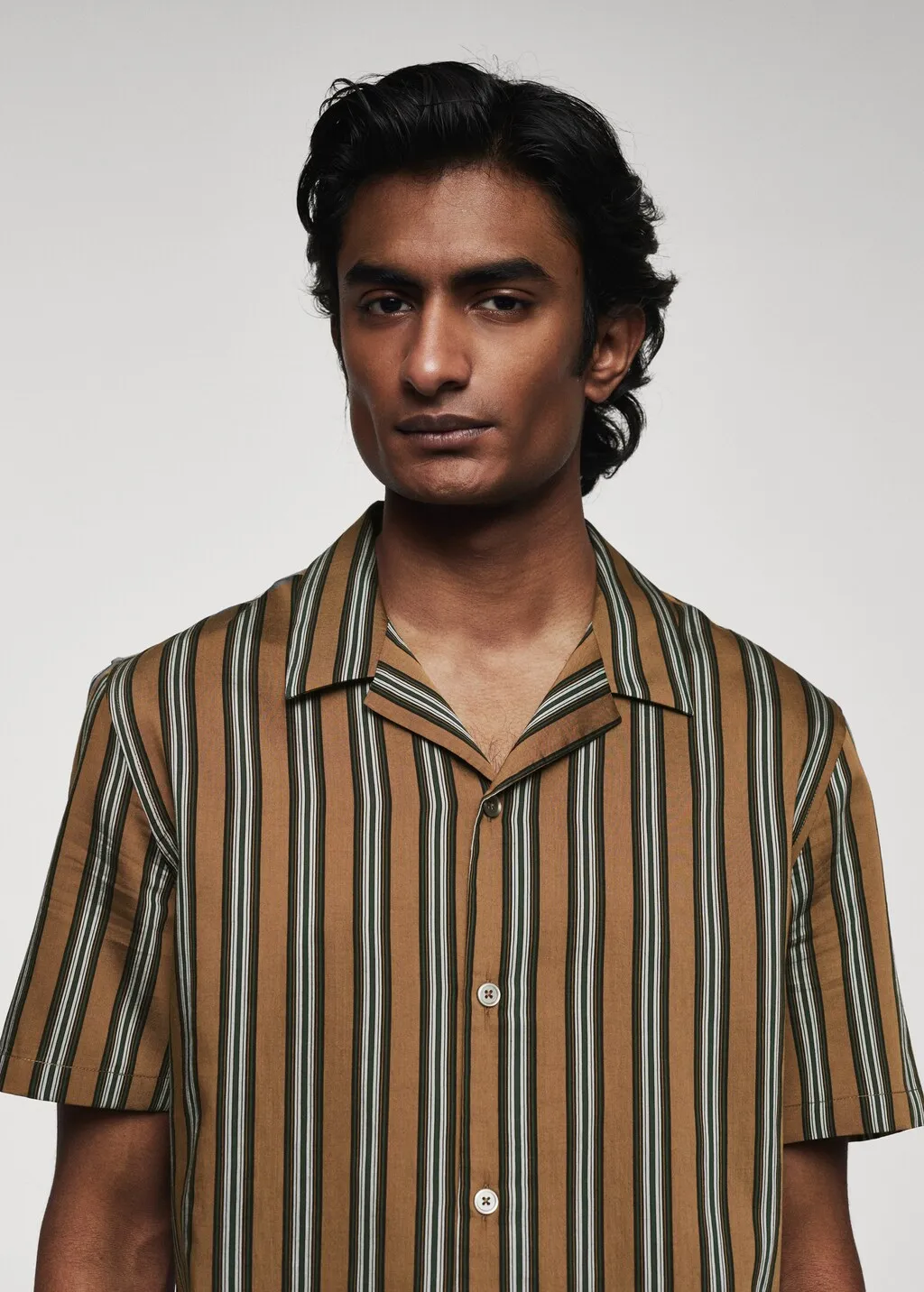 Camicia regular-fit collo bowling