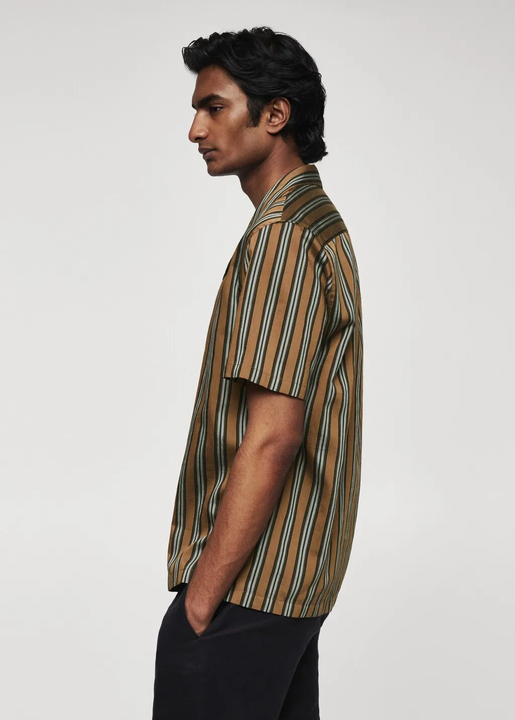 Camicia regular-fit collo bowling