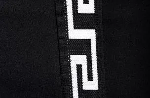 Elegante abito midi con stampa geometrica, nero