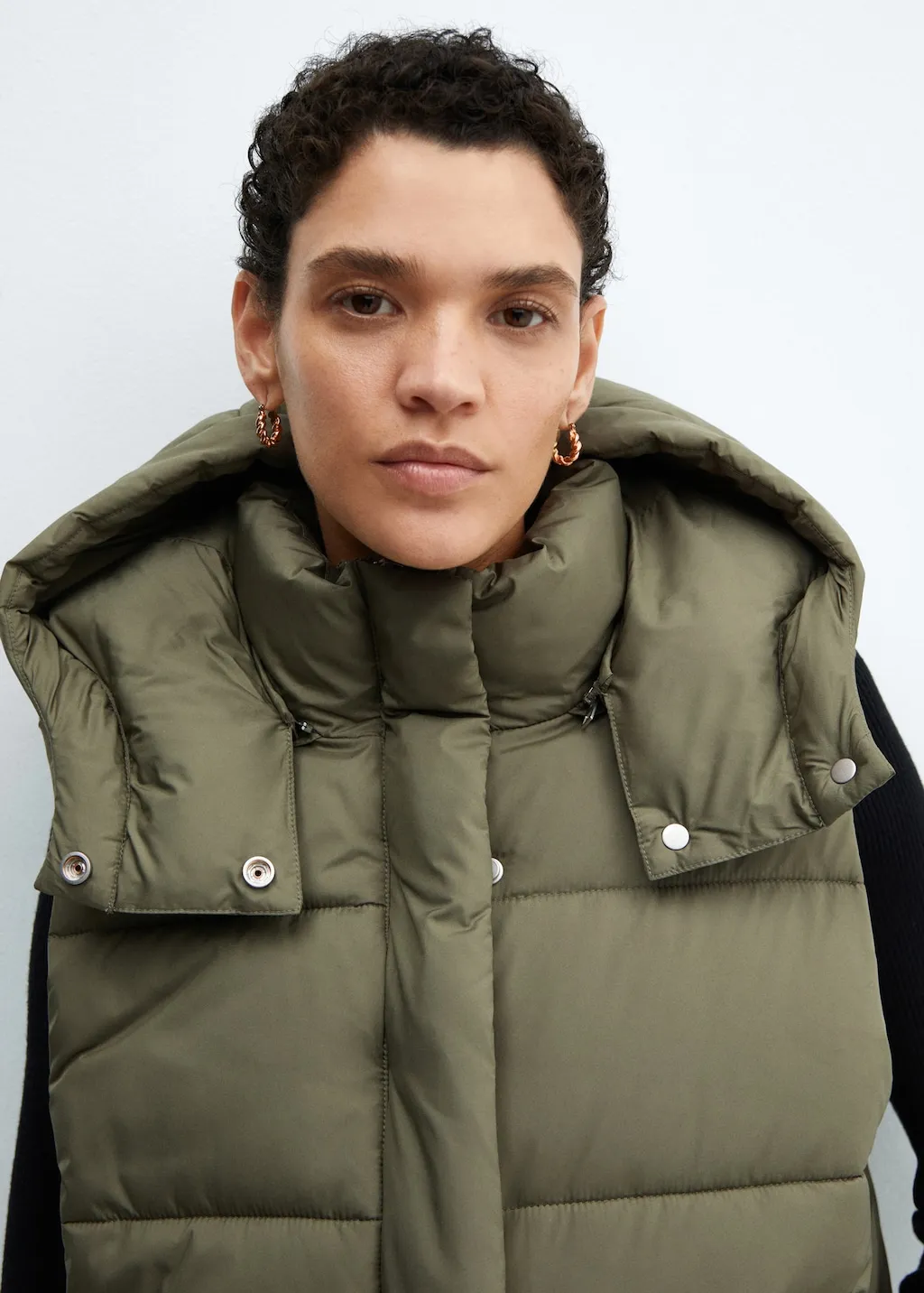 Gilet imbottito cappuccio
