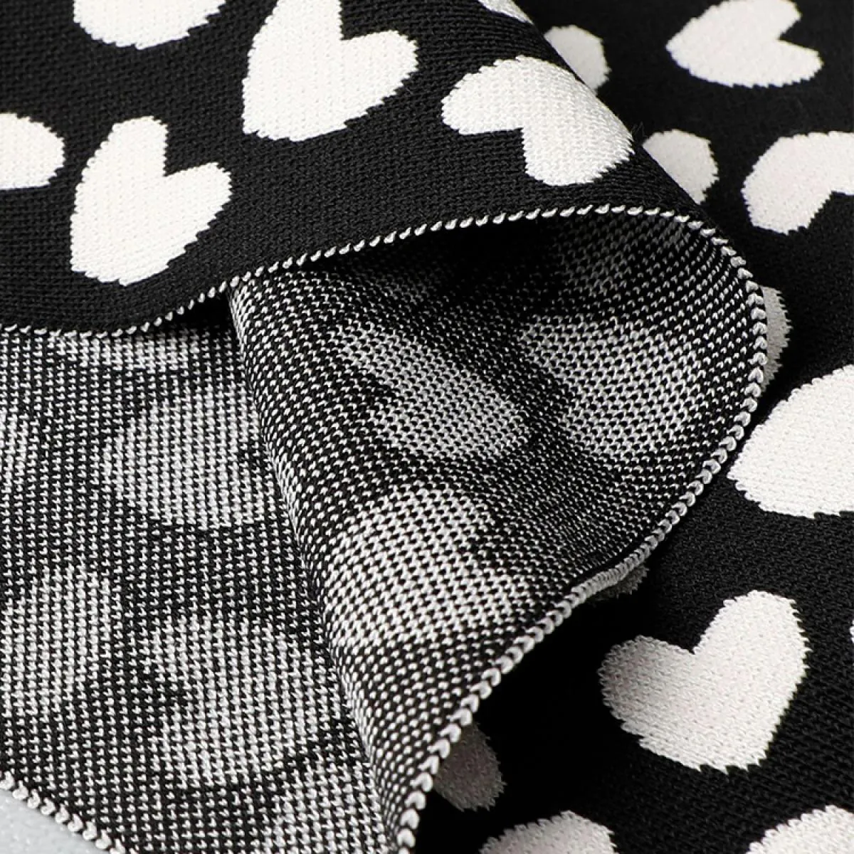 Gonna al ginocchio lavorata a maglia casual da donna Gonna svasata a forma di amore nera drappeggiata anti pilling a vita alta 2