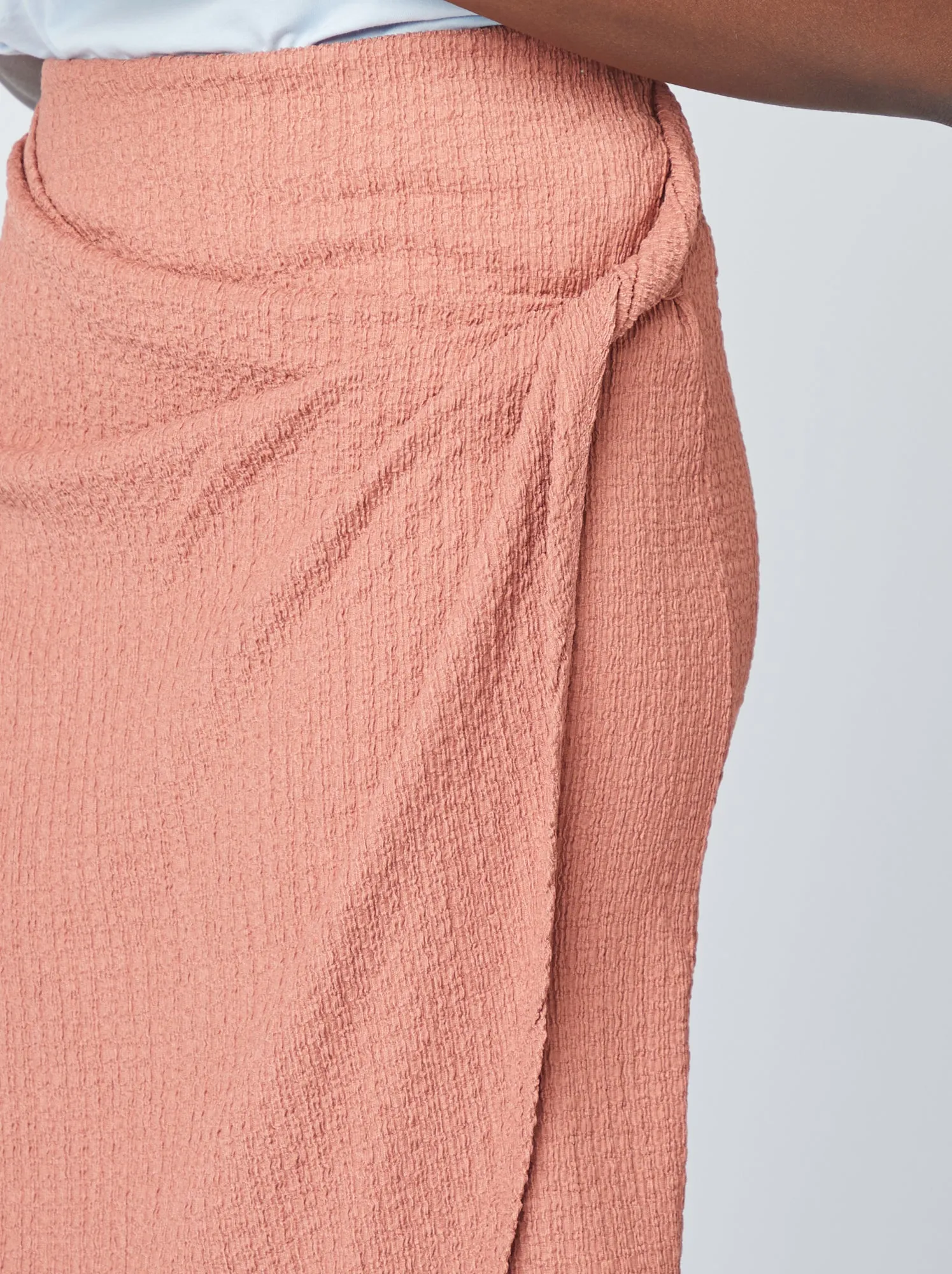 Gonna pareo in maglia goffrata - ROSA