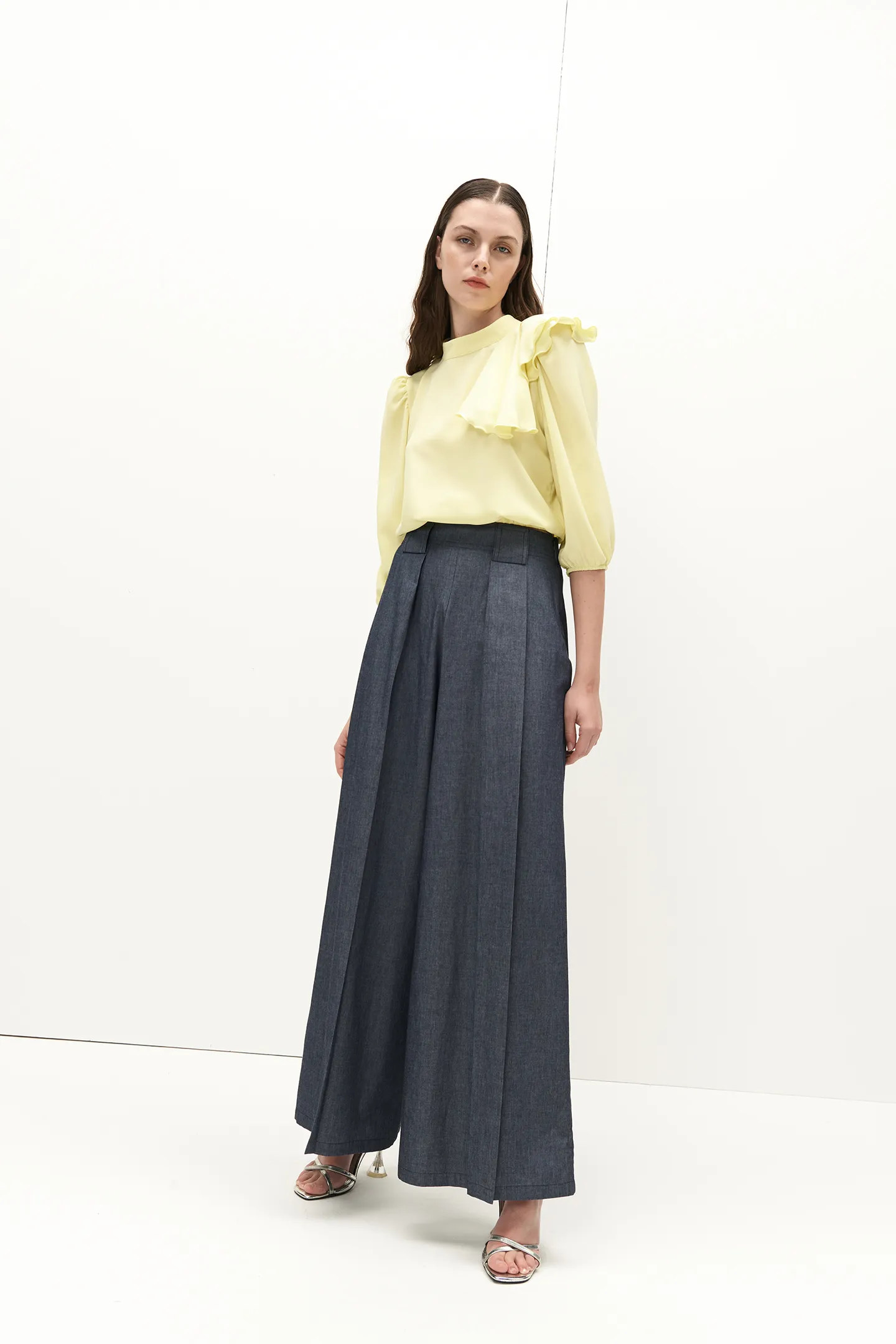 PALAZZO CHAMBRIE LIGHT TROUSERS