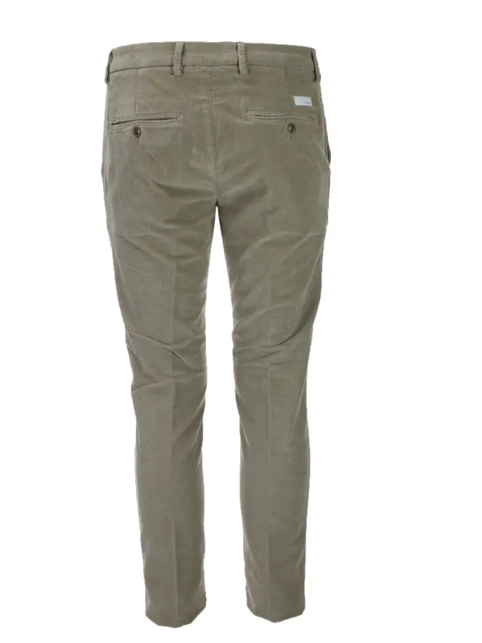 Pantalone in micro velluto diagonale stretch