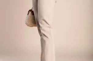 Pantaloni attillati in cotone, marrone
