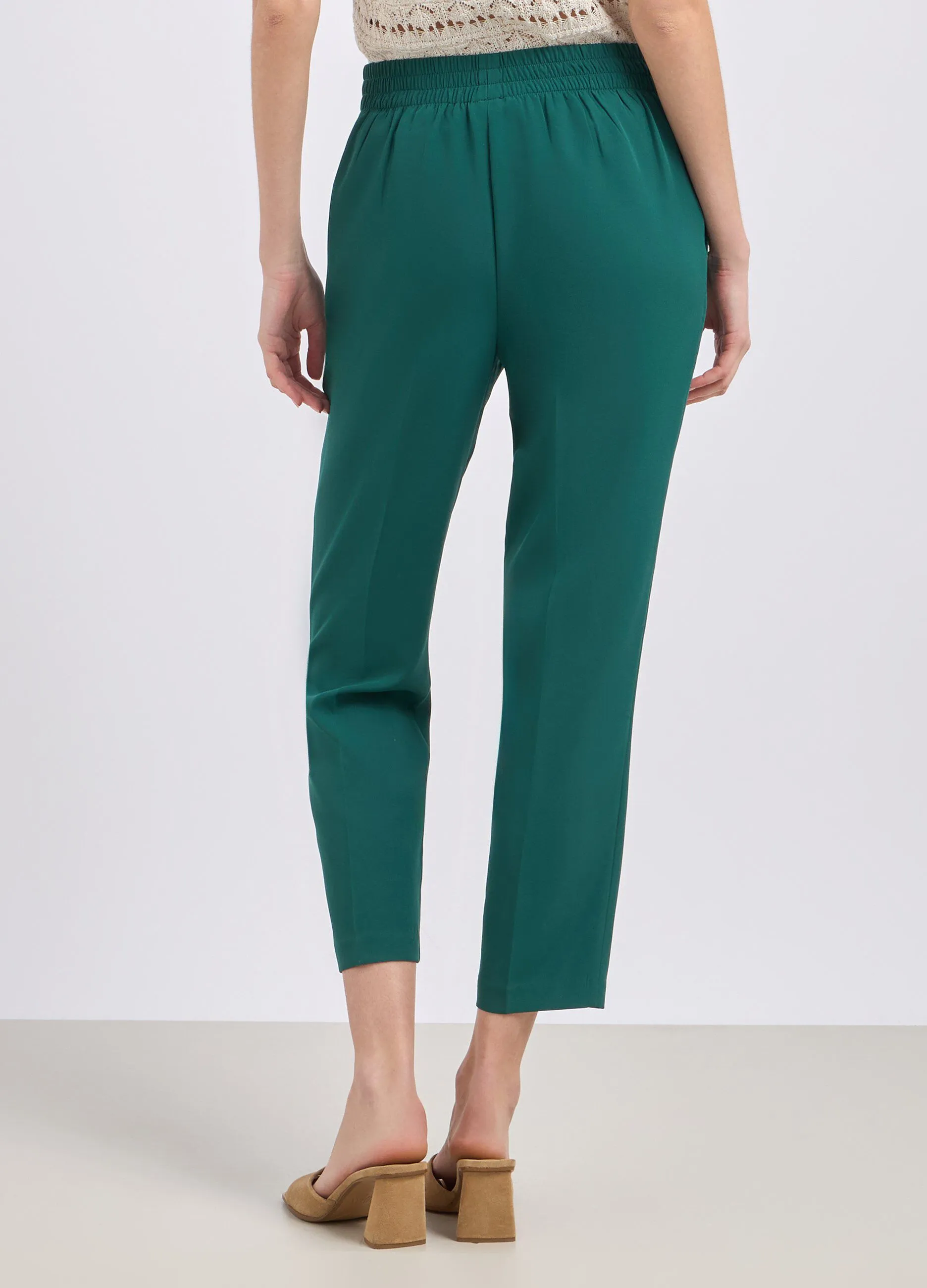Pantaloni in tessuto stretch donna