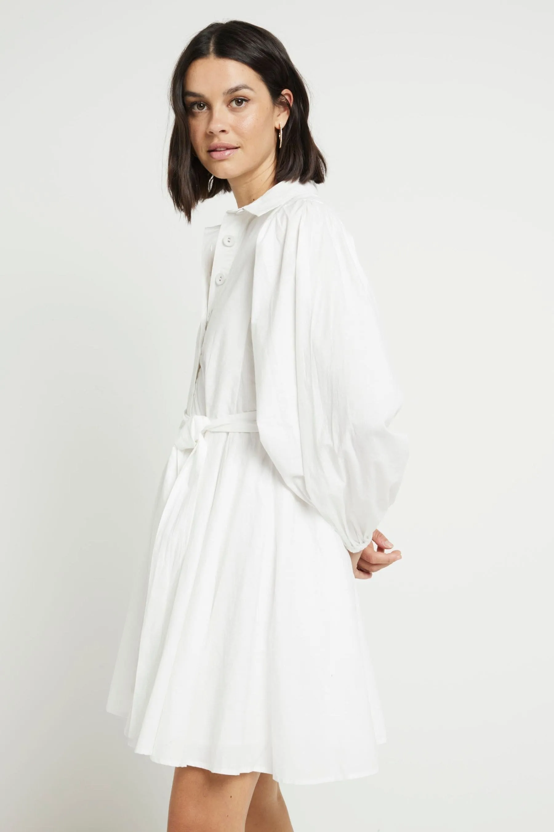 River Island - Abito chemisier corto in popeline con maniche a pipistrello
