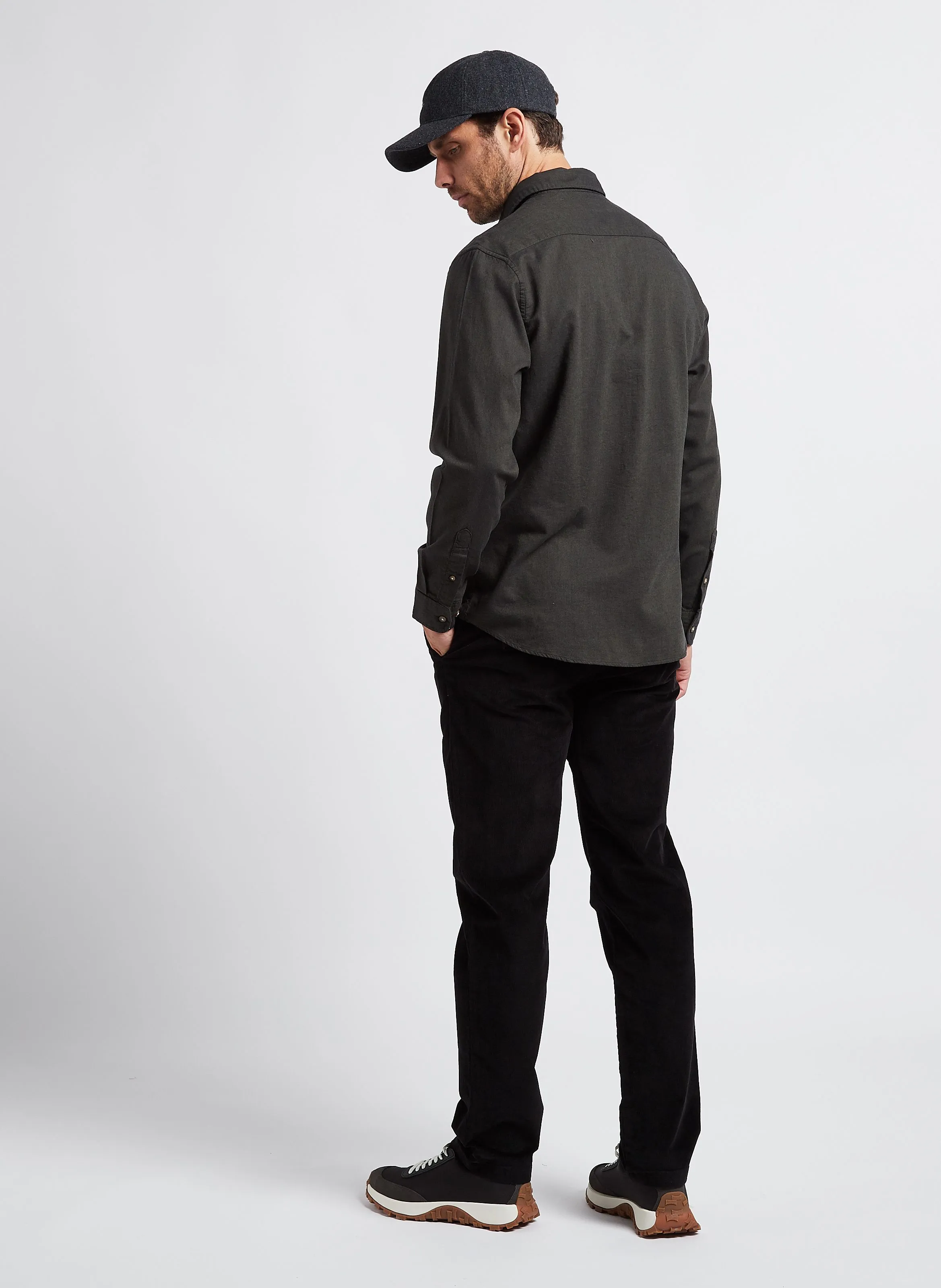  SELECTED   Pantaloni dritti in velluto misto cotone bio | Nero